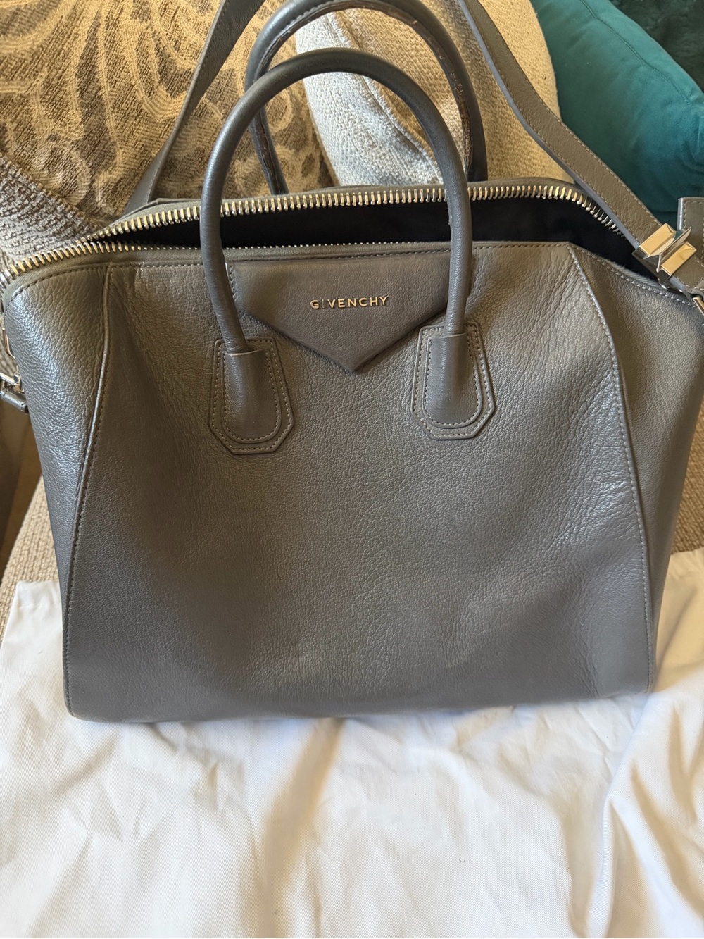 Givenchy Antigona Dark Gray Leather - Picture 3 of 12